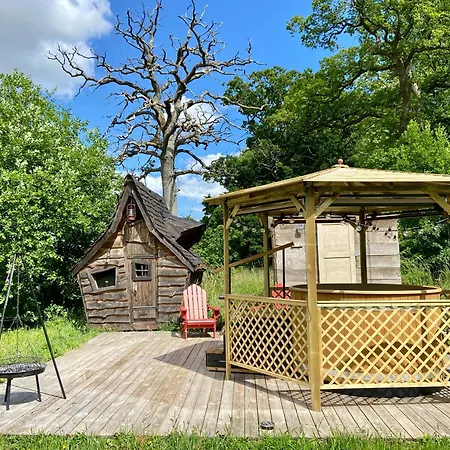 Le Manoir De Bois-en-ardres Bed & Breakfast 3*