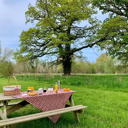 Le Manoir De Bois-en-ardres Ardres