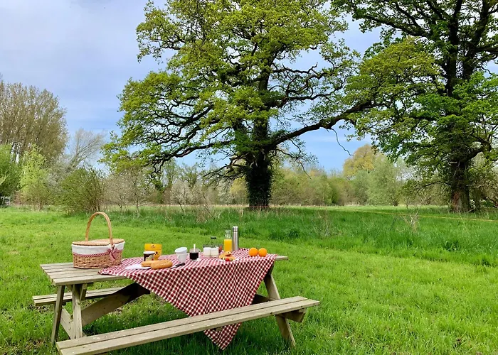 Le Manoir De Bois-en-ardres Ardres